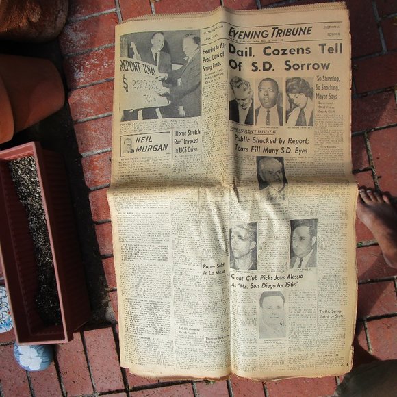 Original Kennedy Assassination Newspaper - Picture 2 of 3